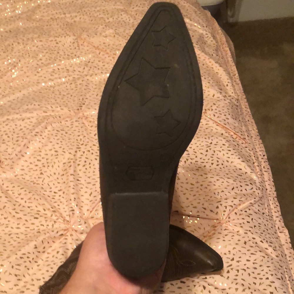 Cowgirl Boots - Picture 3 of 3